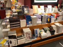 -西西弗书店&矢量咖啡(凯德晶萃广场店)