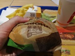-汉堡王(下沙银泰店)