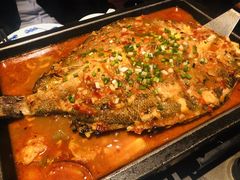 -鸣记脆皮烤鱼·海鲜烤鱼(三八广场店)