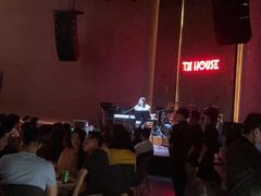 -TZ House音乐现场(来福士中心店)