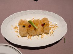 避风塘九肚鱼-新荣记(南京西路店)