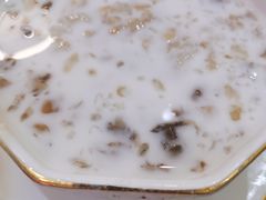 牛奶芋圆桃胶雪燕-党公糖水铺(鹭江店)