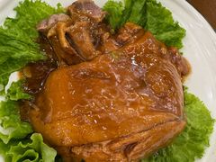 鸿运肘子-燕风楼烤鸭店(建设总店)