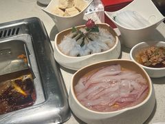 -海底捞火锅鲜切牛肉主题店(长寿路店)