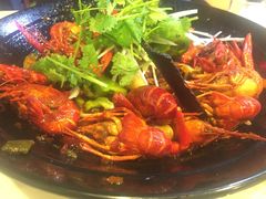 -虾弄弄海派小龙虾·牛羊蝎子火锅