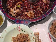 -何师傅美蛙鱼头(汉街店)