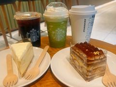 -星巴克臻选(上海中环广场2F店)