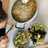 煮锅牛肉，搞个牛肉粉。步骤和之前奶奶做的羊肉粉差不多