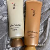 质地轻柔 能使肌肤滋润 富有光泽 使用方便