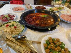 -园里串香牛肉串串火锅(新繁店)