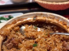 -华记煲仔华·煲仔饭(市桥易发店)