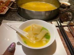 阿胶鸡汤-辉哥火锅(虹桥路店)