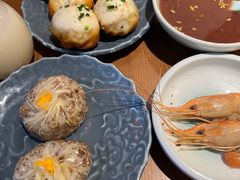 芝士蛋黄烧卖-鑫震源·苏式大虾生煎(山塘街店)