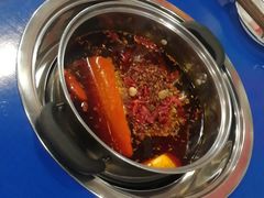 传统重口牛油锅-马路边边串串香形象店(磐石路店)
