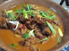 -临江餐馆二楼美食部落