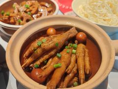 卤凤爪-巴厘龙虾·榜首油焖大虾(音乐学院·沿江酒馆店)