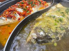 -阿瓦山寨·湘菜现炒·剁椒鱼头王(咸阳总店)