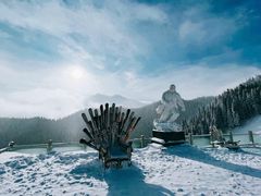 -丝绸之路山地度假区滑雪场