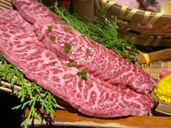 -山川小町·极番烧肉(新地假日广场店)