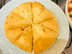 拉丝奶酪饼-蒙亨·手把肉·蒙古包文化主题餐厅(天恒广场店)