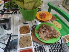 -石记东北风味烤肉店(子固路店)