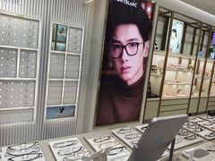 -无界眼镜MaxLess(南翔印象城店)