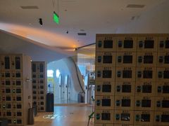 -涨巢·潮玩水疗局