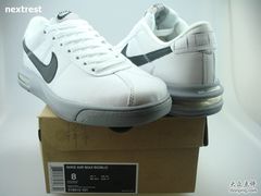-NIKE品牌体验店(南京东路店)