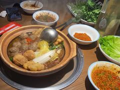 -蔡婶牛腩牛杂煲(长安万科店)