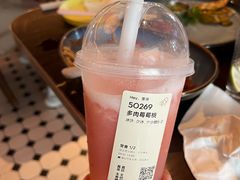 -喜茶(迪士尼小镇·平行宇宙店)