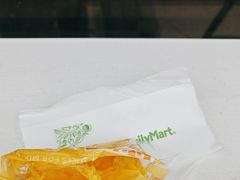 -全家便利店(天目山路三店)