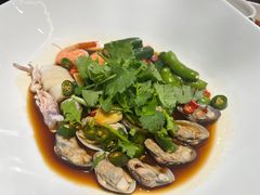 -红鼎豆捞·非遗鲍皇汤火锅(宝丰路店)