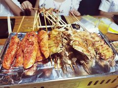 -云晓光头烧烤吧(盛夏店)