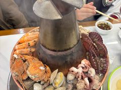 -一口猪海鲜浑锅·东北家常菜