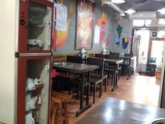 大堂-三番火辣串串香(总店)