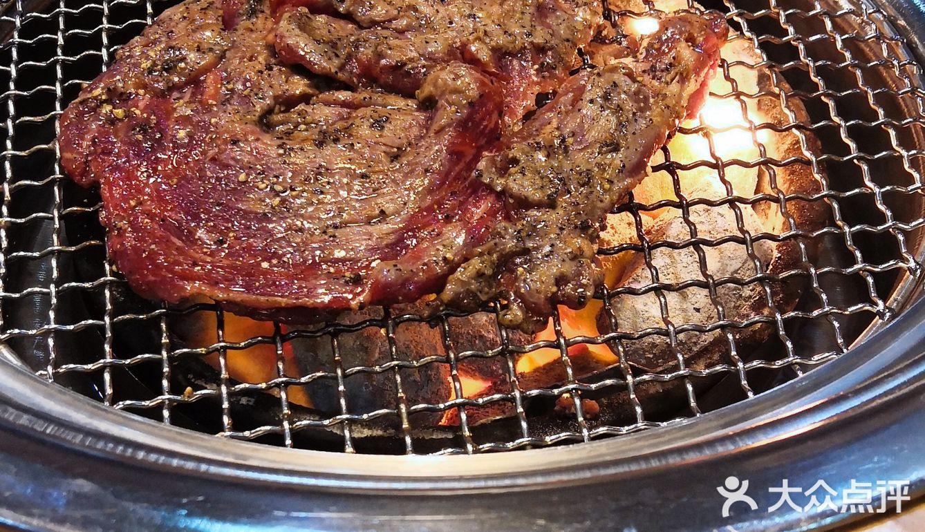 周末愉快和家人聚聚第一次来松北世贸大道炭之家烤肉店