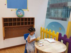 -抱抱熊托育中心(大悦城店)