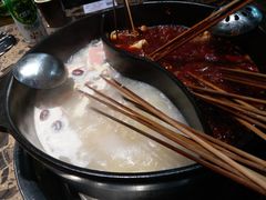 鸳鸯锅-ZDS巴蜀撸串串香