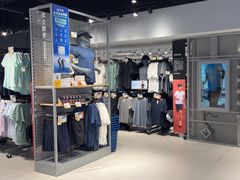-迪卡侬(环球港店)
