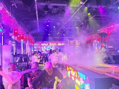 -喜鹊音乐酒馆(西街店)