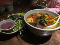 -大头虾越式风味餐厅(光明广场店)