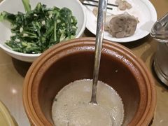 -钵家大院·地道湖北菜(江夏·大花岭店)