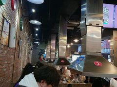 -马路牙子烧烤音乐酒馆(望京店)