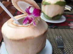 椰子水-卷心菜和避孕套餐厅(Pattaya)