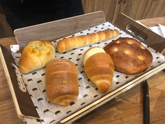 -沁屋面包店(人民东路店)