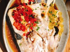 老坛鸳鸯鱼头王-望湘园·湖南菜(大宁店)