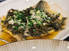 葱油雪菜蒸黄鱼-顺风山庄(水濂山店)