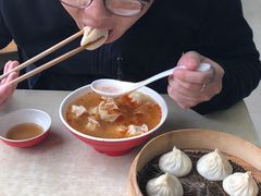 -珊珊小笼馆(仙霞路店)