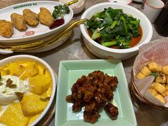 -新白鹿餐厅(金鹰新街口店)