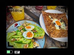 牛油果煮蛋吐司-RAC BAR(安福路店)